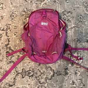 REI Tarn 12 kids backpack